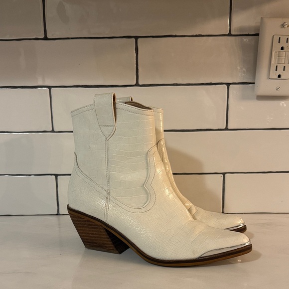 Shoes - White Croc-Embossed Ankle Boots